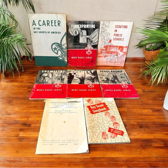 VINTAGE 1950s Boy Scouts of America Booklets 8 Book Bundle Retro / Estate Sale - Picture 2 of 16
